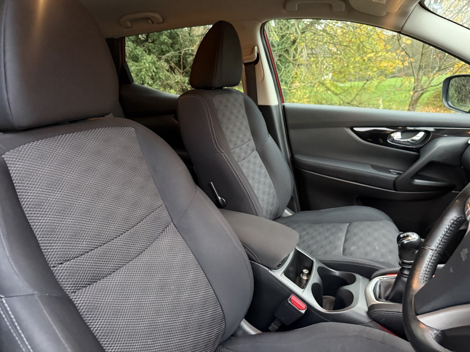 Used Nissan Qashqai 2015 for sale - 76554002: Photo 50