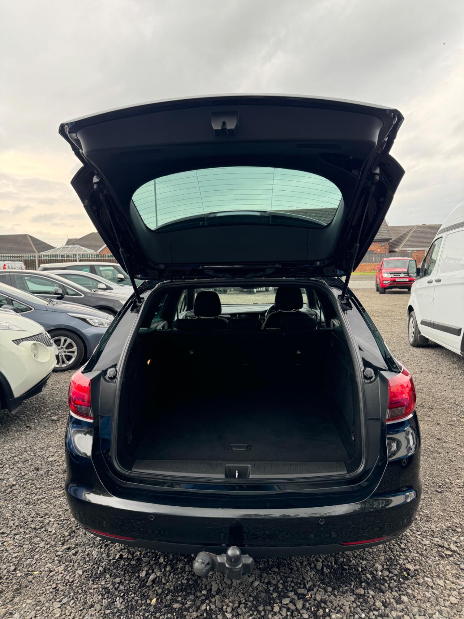 Used Vauxhall Astra 2017 for sale - 77314126: Photo 7