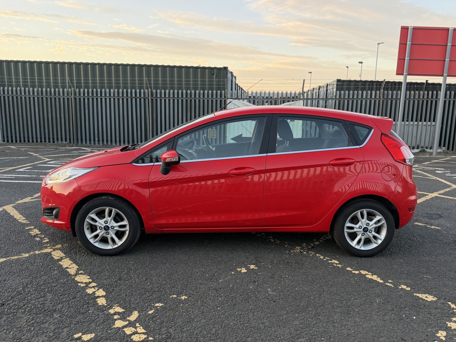 Used Ford Fiesta 2015 for sale - 77962023: Photo 16
