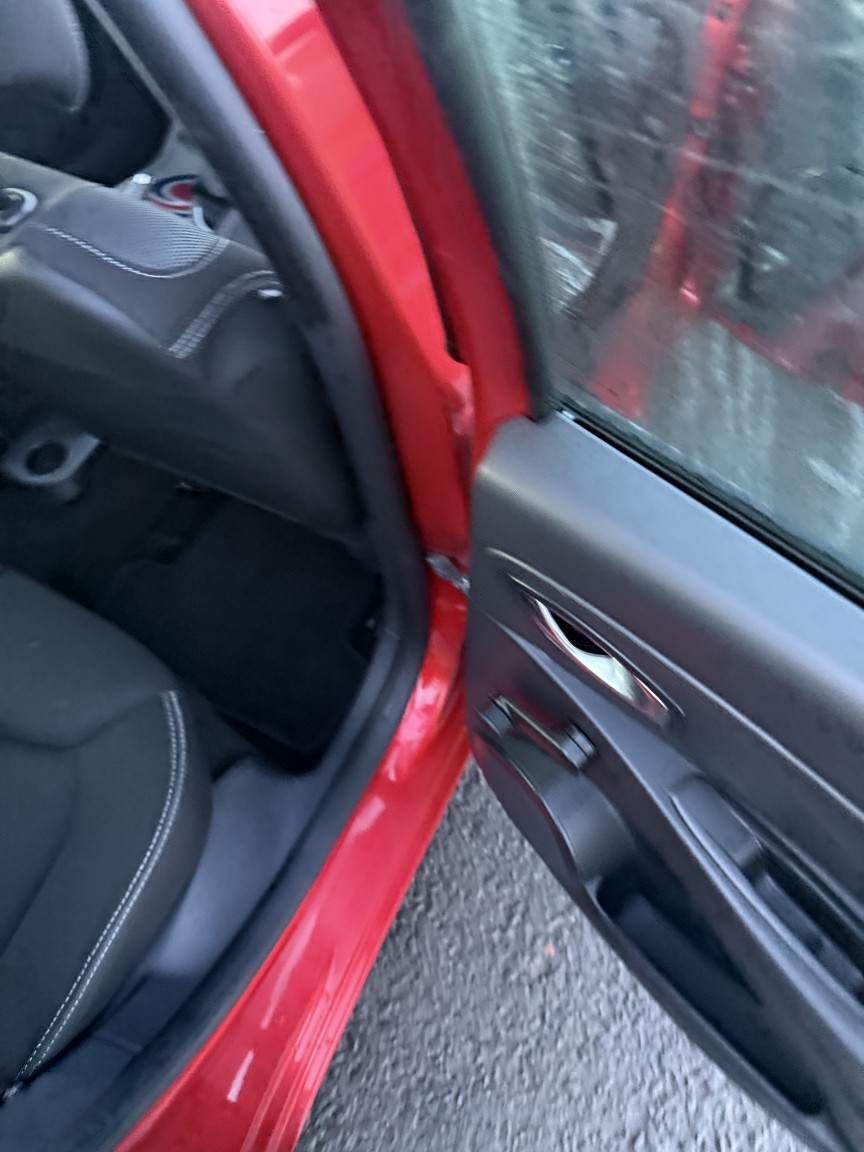 Used Renault Clio 2015 for sale - 76807259: Photo 43