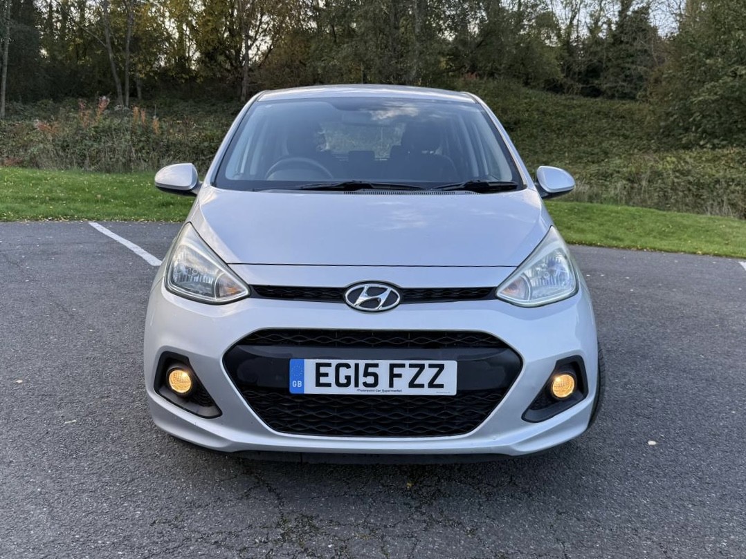 Used Hyundai i10 2015 for sale - 76794365: Photo 2