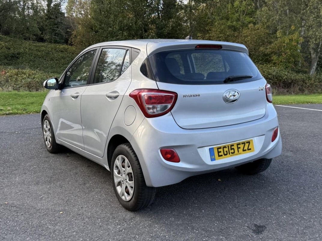 Used Hyundai i10 2015 for sale - 76794365: Photo 26