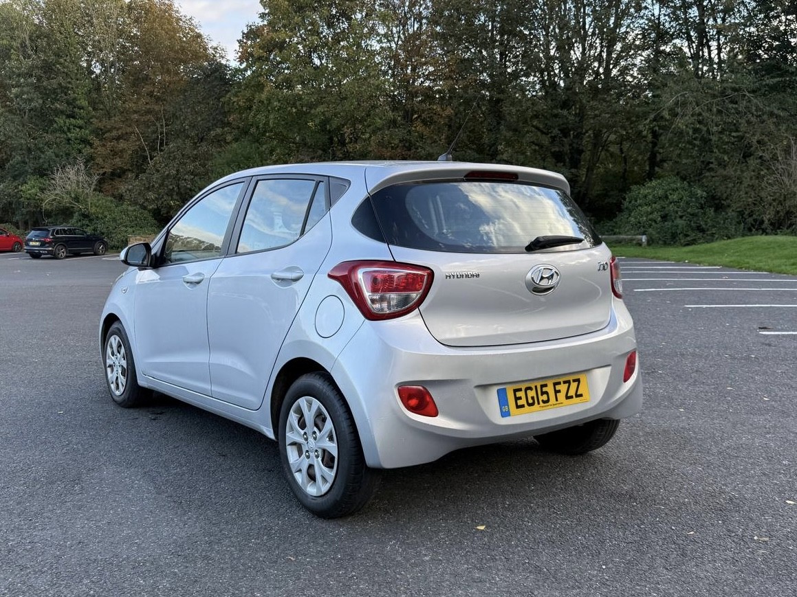 Used Hyundai i10 2015 for sale - 76794365: Photo 31