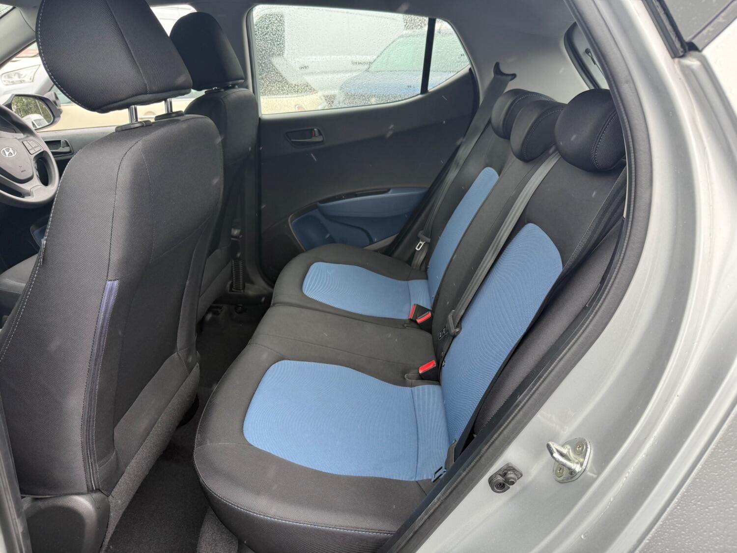 Used Hyundai i10 2015 for sale - 76794365: Photo 43