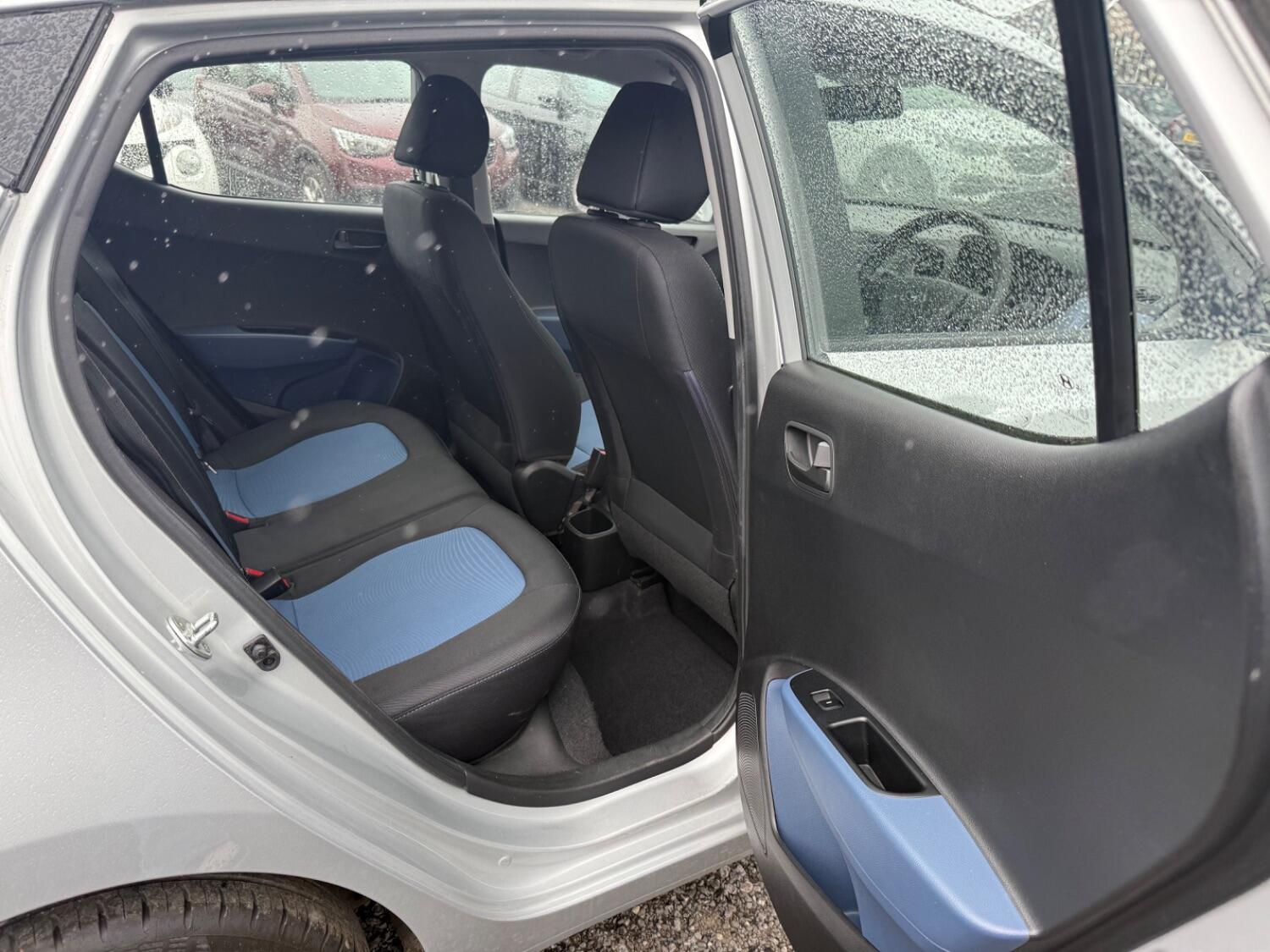 Used Hyundai i10 2015 for sale - 76794365: Photo 47