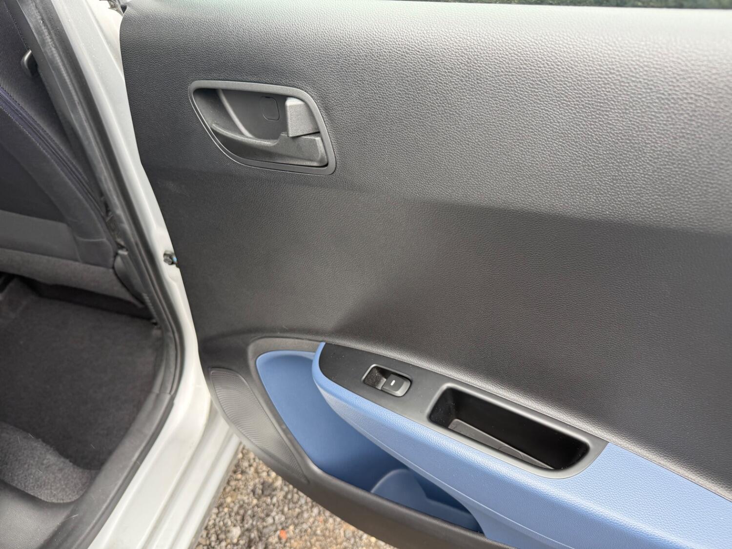 Used Hyundai i10 2015 for sale - 76794365: Photo 48