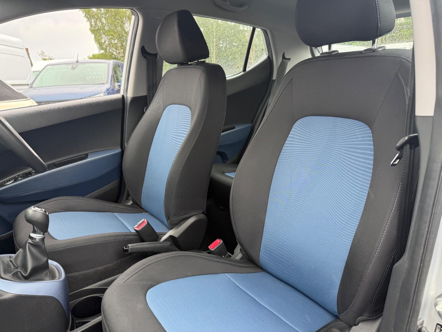 Used Hyundai i10 2015 for sale - 76794365: Photo 53