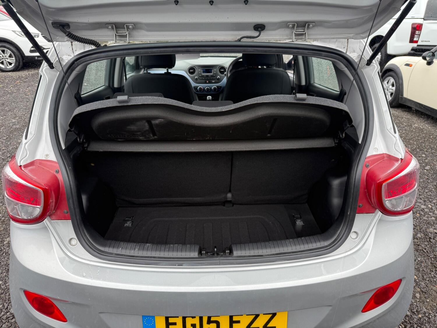 Used Hyundai i10 2015 for sale - 76794365: Photo 57