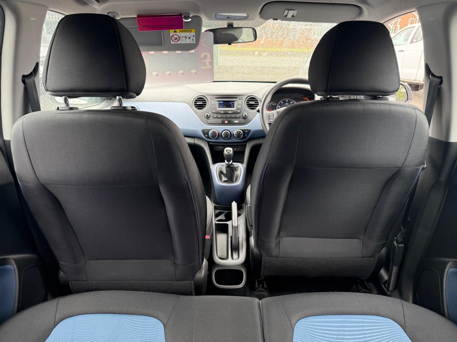 Used Hyundai i10 2015 for sale - 76794365: Photo 58