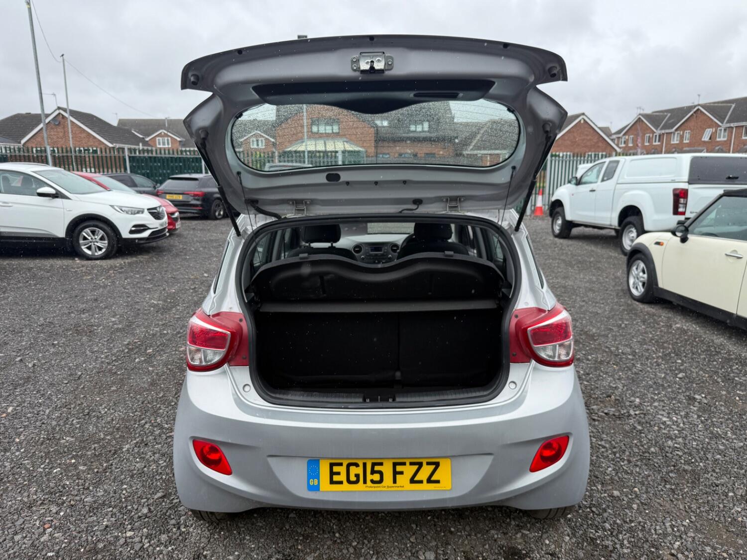 Used Hyundai i10 2015 for sale - 76794365: Photo 59