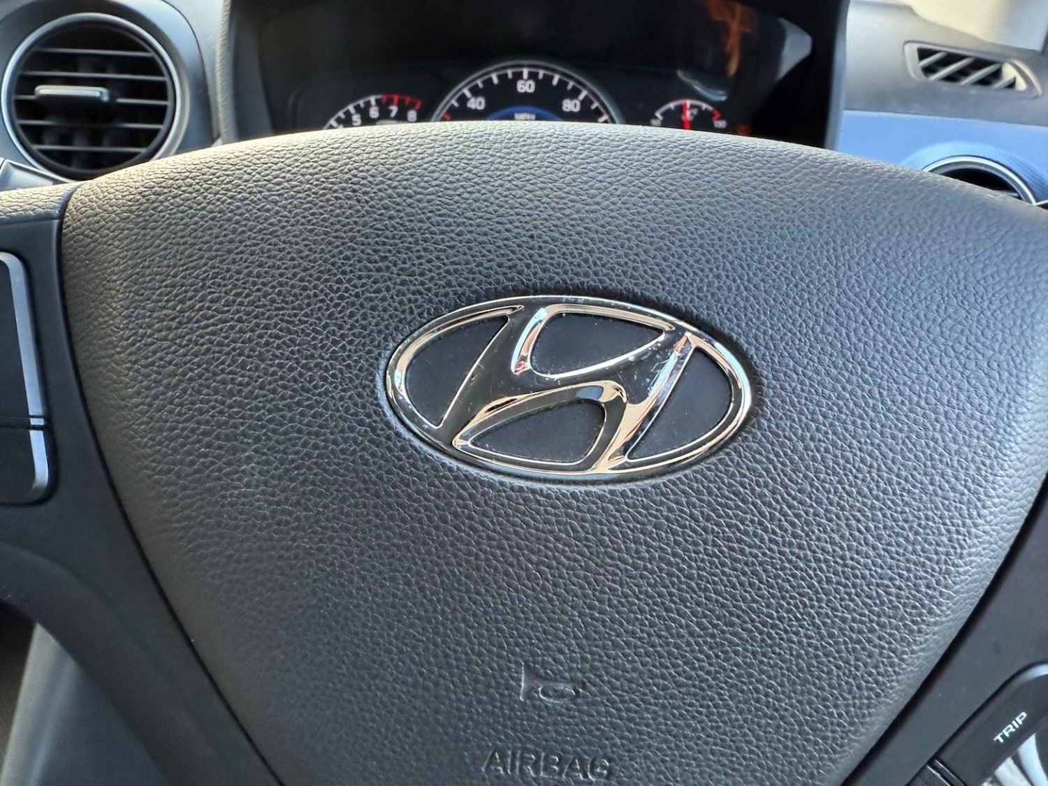 Used Hyundai i10 2015 for sale - 76794365: Photo 66