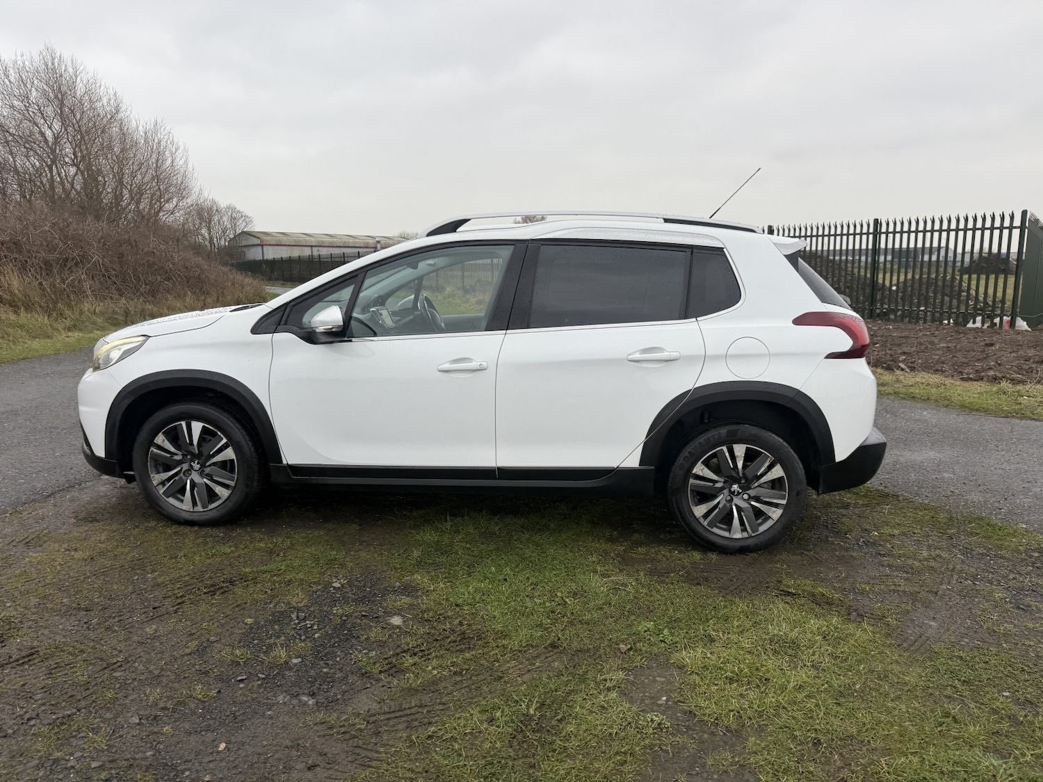 Used Peugeot 2008 2016 for sale - 77977176: Photo 22