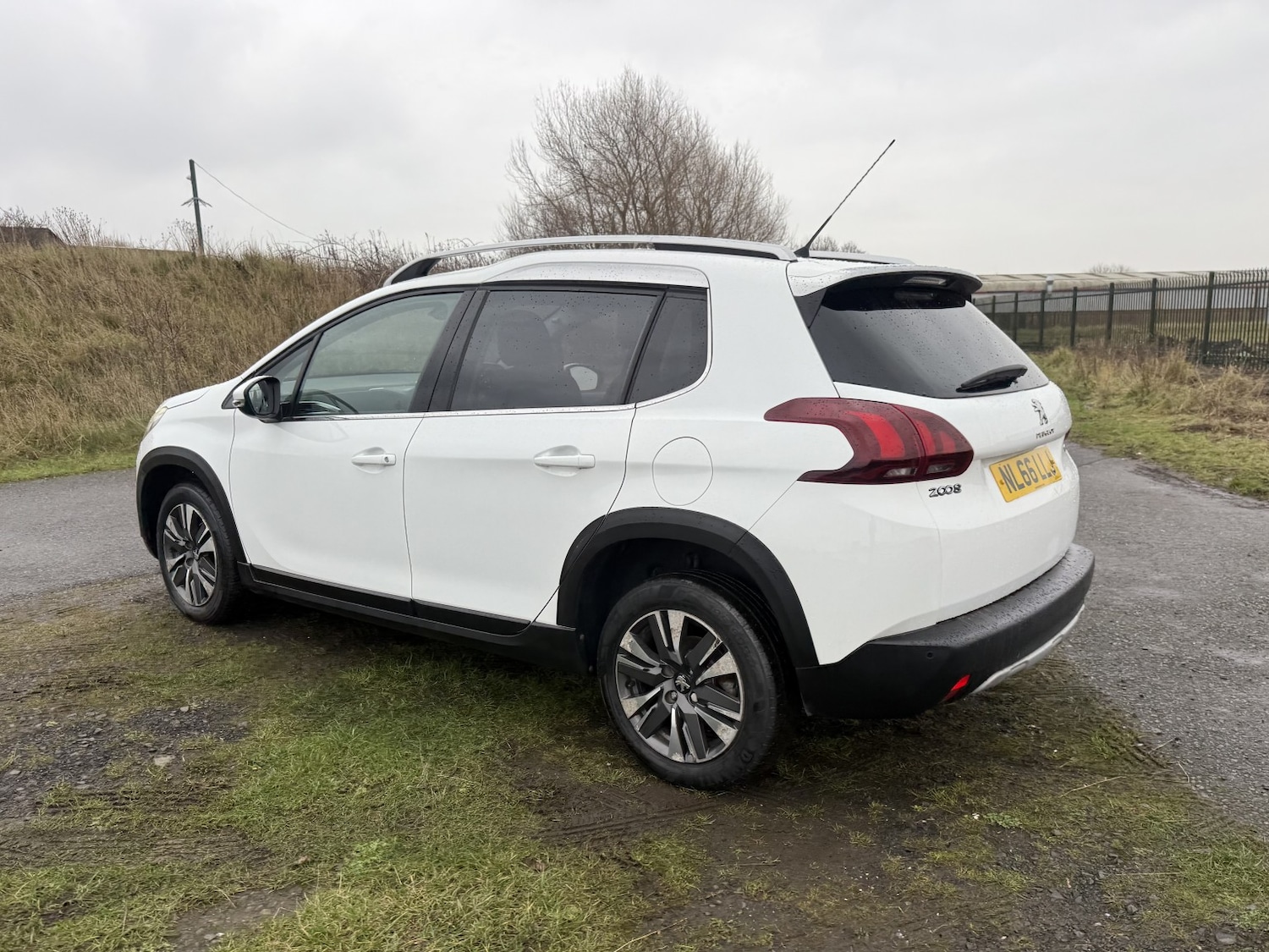 Used Peugeot 2008 2016 for sale - 77977176: Photo 4