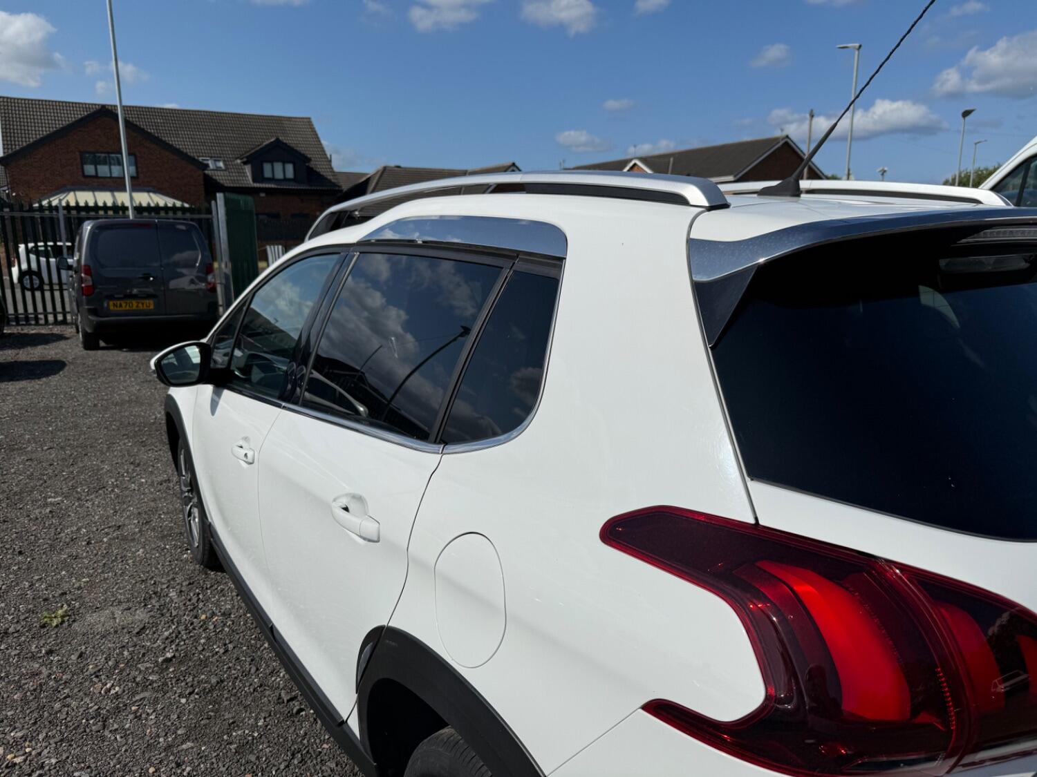 Used Peugeot 2008 2016 for sale - 76107328: Photo 19