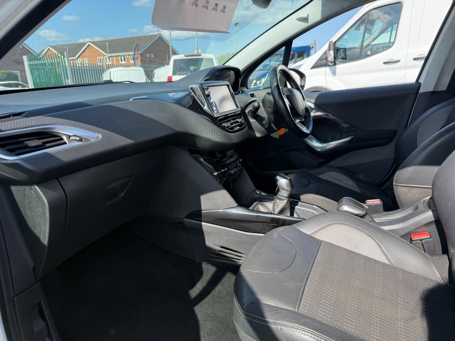 Used Peugeot 2008 2016 for sale - 76107328: Photo 34