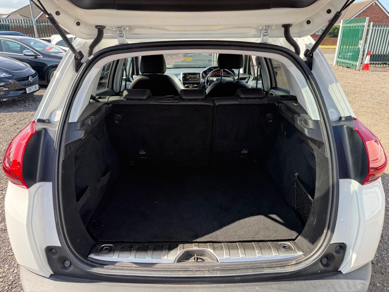 Used Peugeot 2008 2016 for sale - 76107328: Photo 45