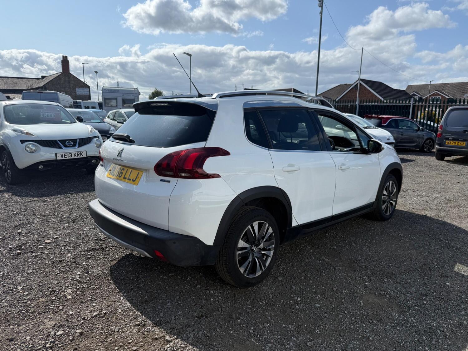 Used Peugeot 2008 2016 for sale - 76107328: Photo 9