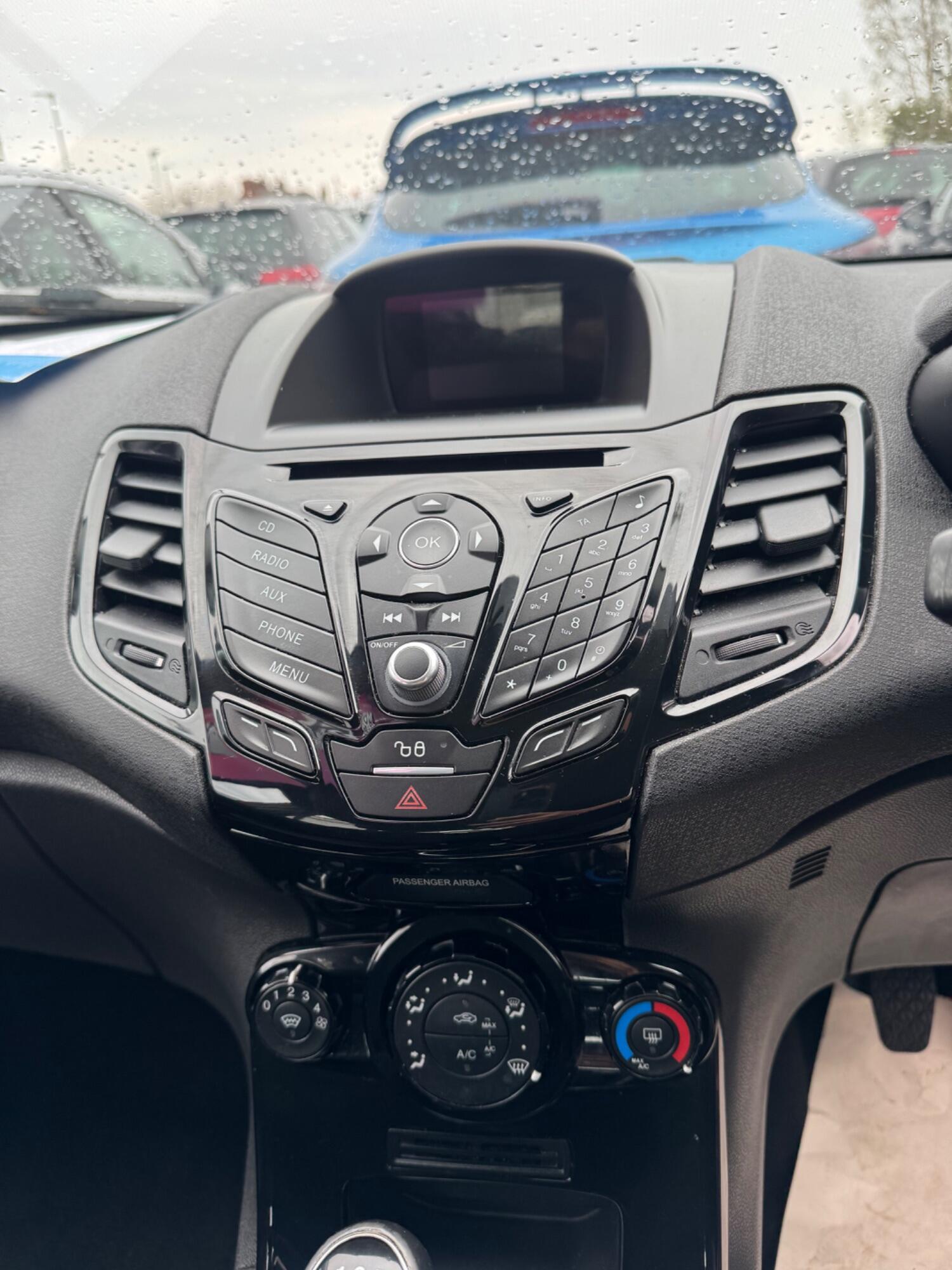 Used Ford Fiesta 2015 for sale - 76791571: Photo 11