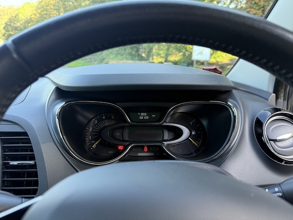 Used Renault Captur 2015 for sale - 75581496: Photo 62