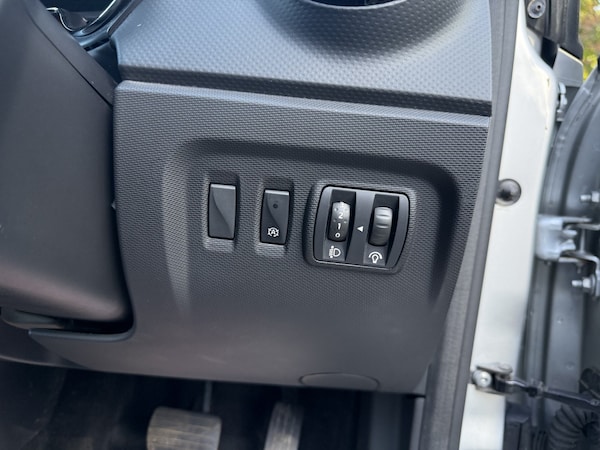 Used Renault Captur 2015 for sale - 75581496: Photo 63