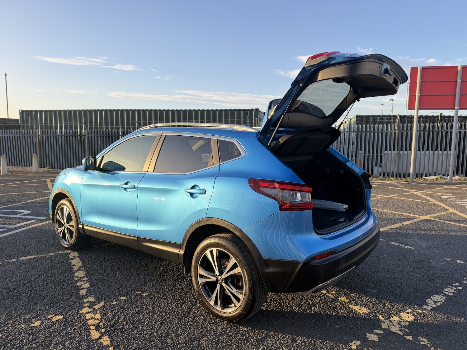 Used Nissan Qashqai 2017 for sale - 77962028: Photo 76