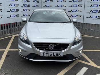 Used Volvo V40 2015 for sale - 79671414: Photo