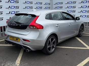 Used Volvo V40 2015 for sale - 79671414: Photo
