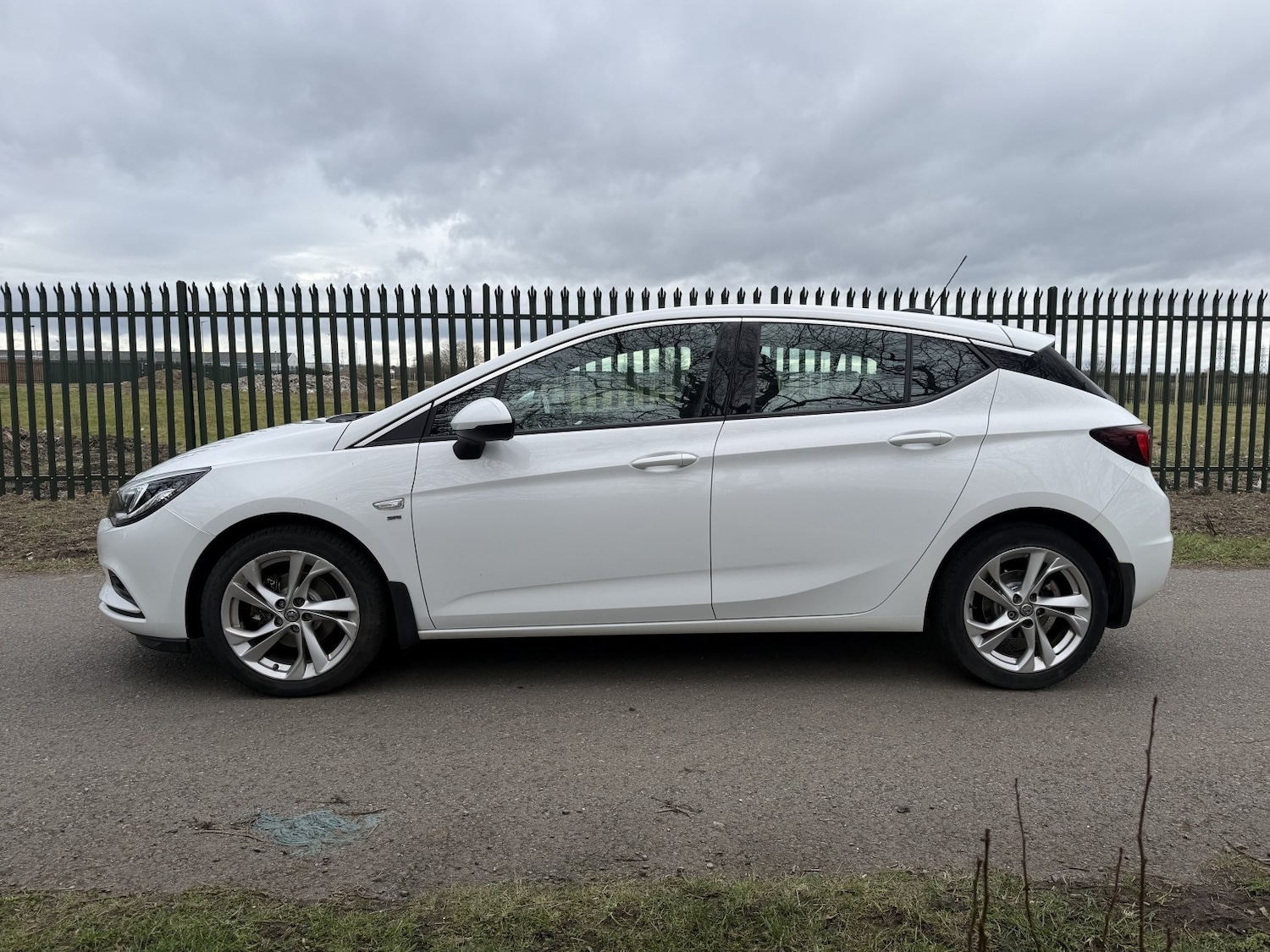 Used Vauxhall Astra 2017 for sale - 77675646: Photo 14
