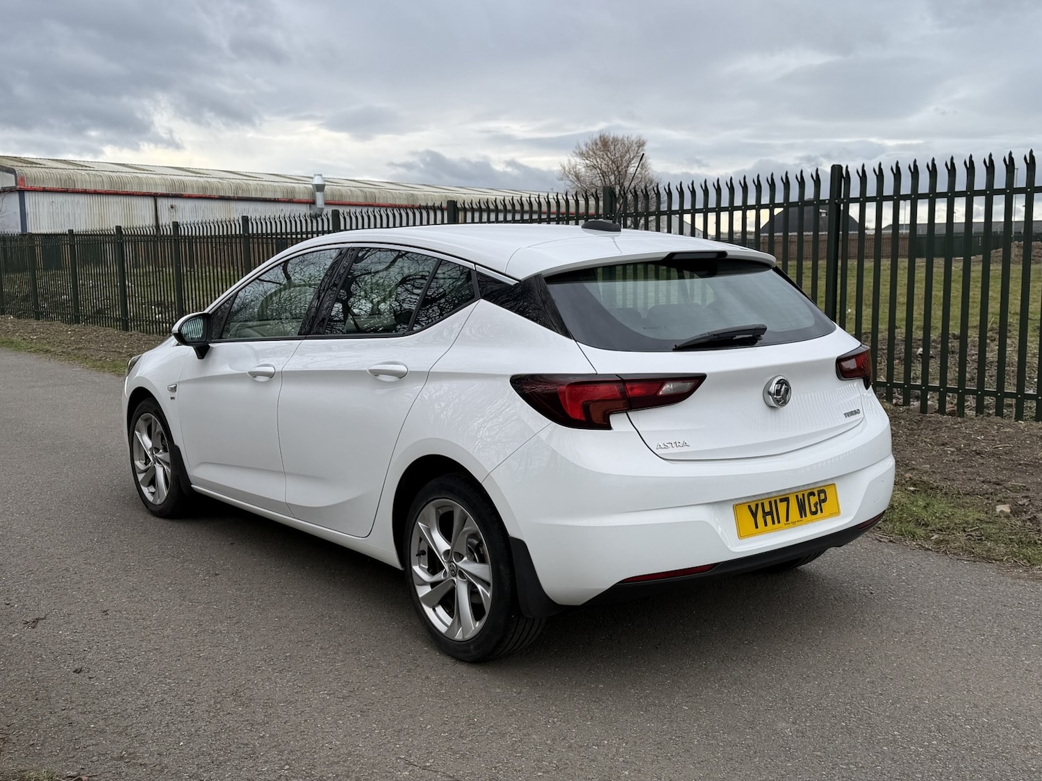 Used Vauxhall Astra 2017 for sale - 77675646: Photo 30