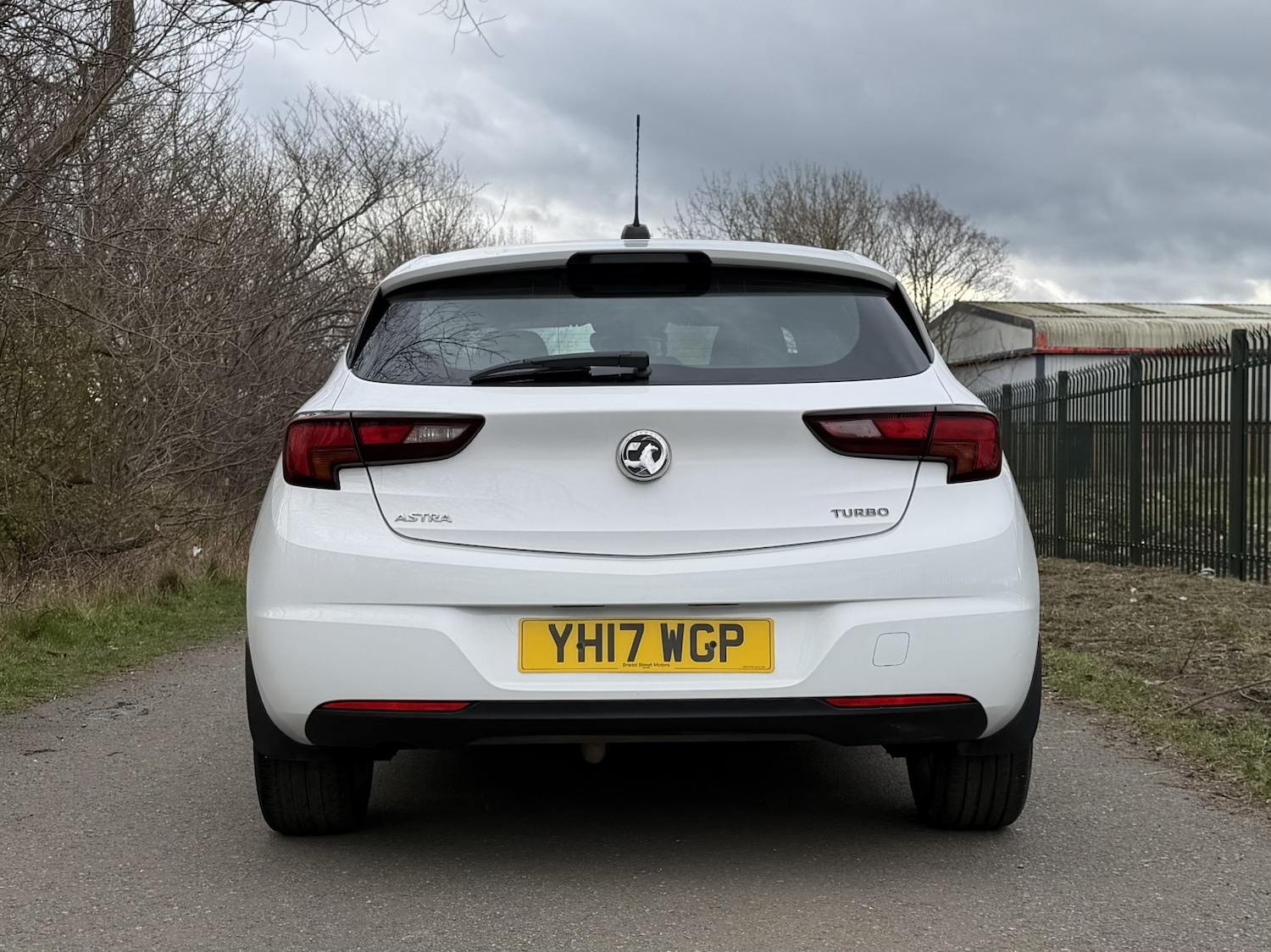 Used Vauxhall Astra 2017 for sale - 77675646: Photo 32