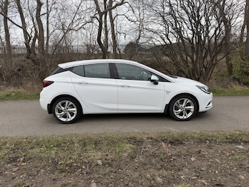 Used Vauxhall Astra 2017 for sale - 77675646: Photo