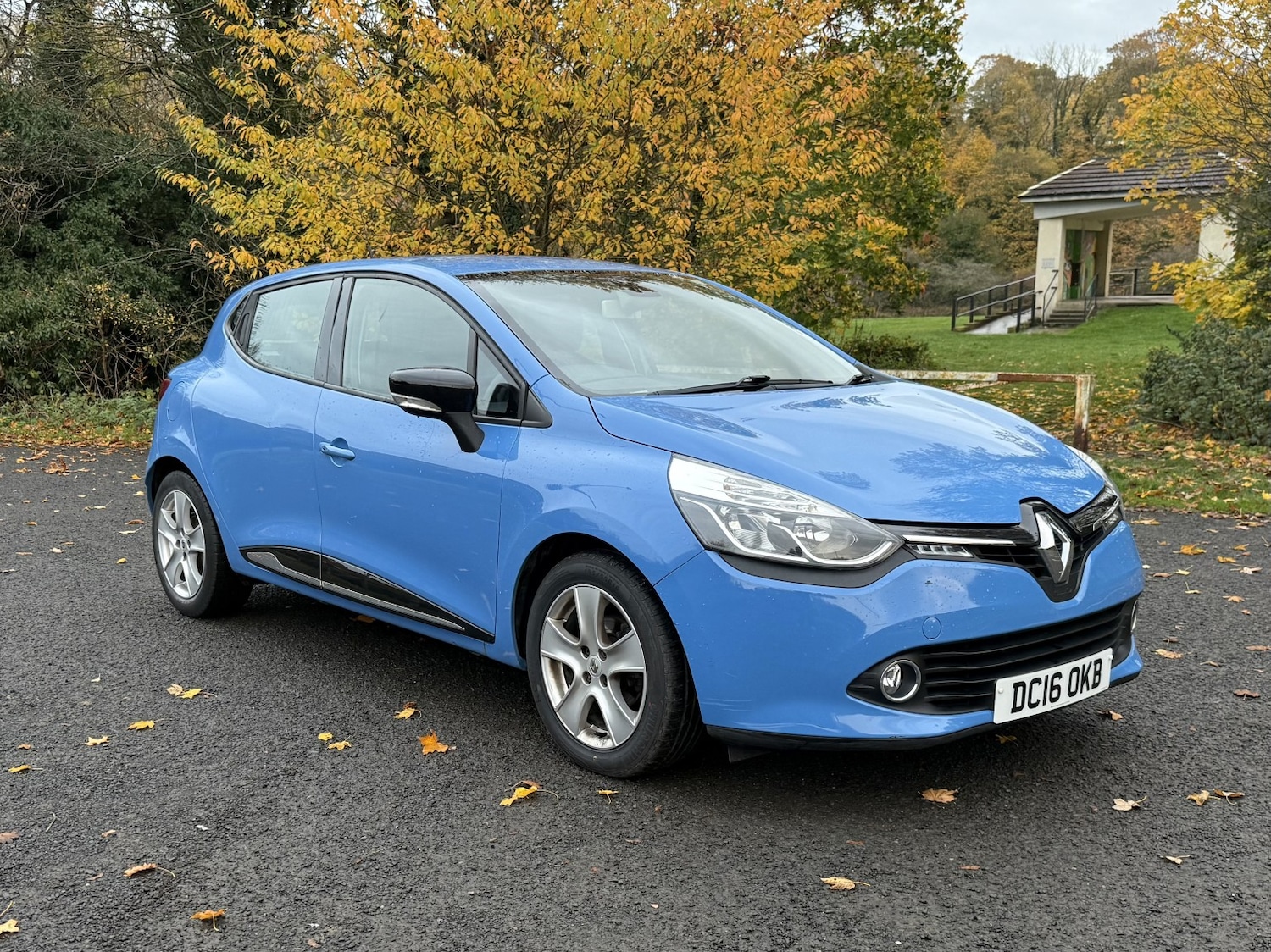 Used Renault Clio 2016 for sale - 76554011: Photo 2