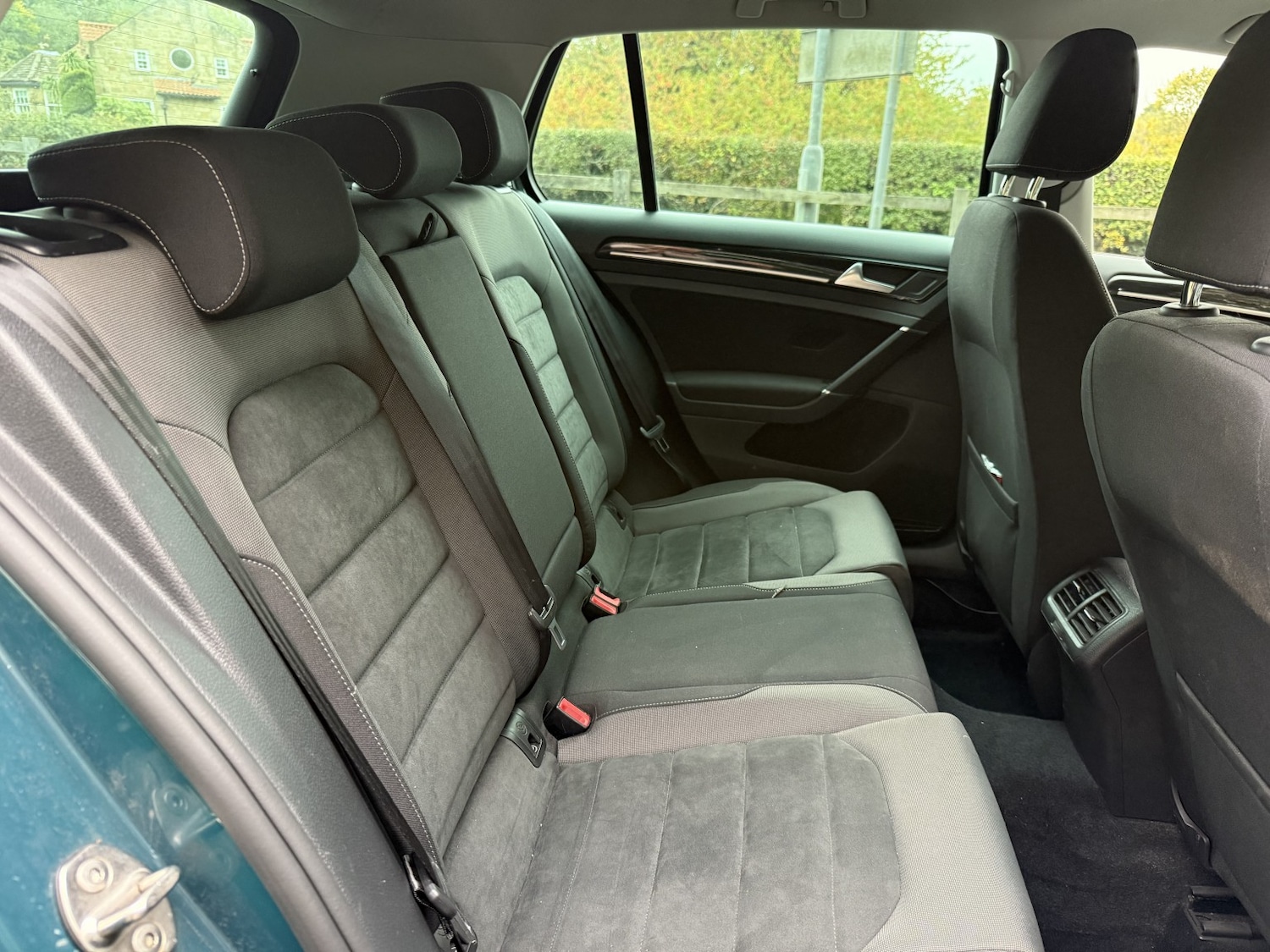 Used Volkswagen Golf 2017 for sale - 76312433: Photo 27