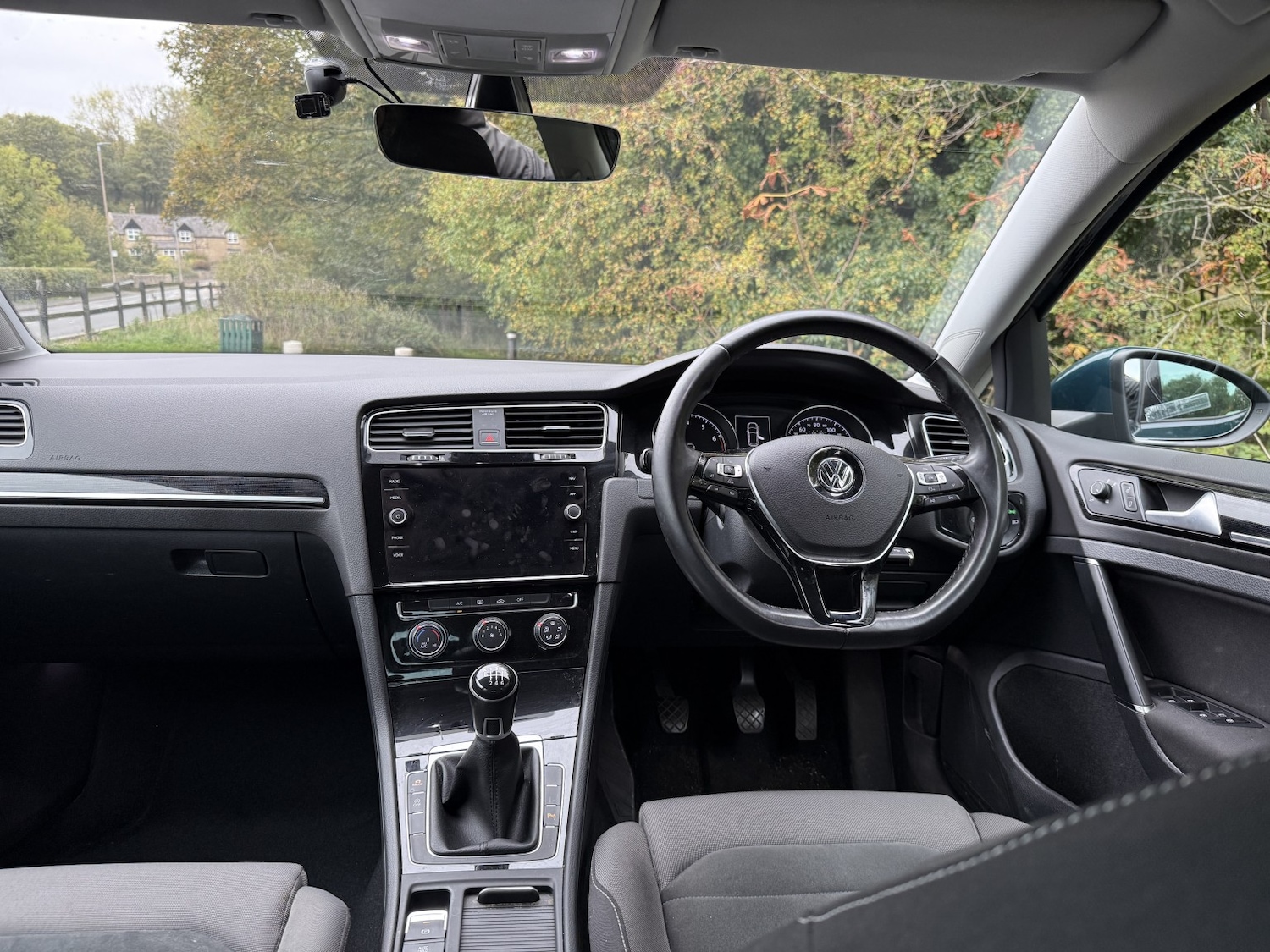 Used Volkswagen Golf 2017 for sale - 76312433: Photo 30