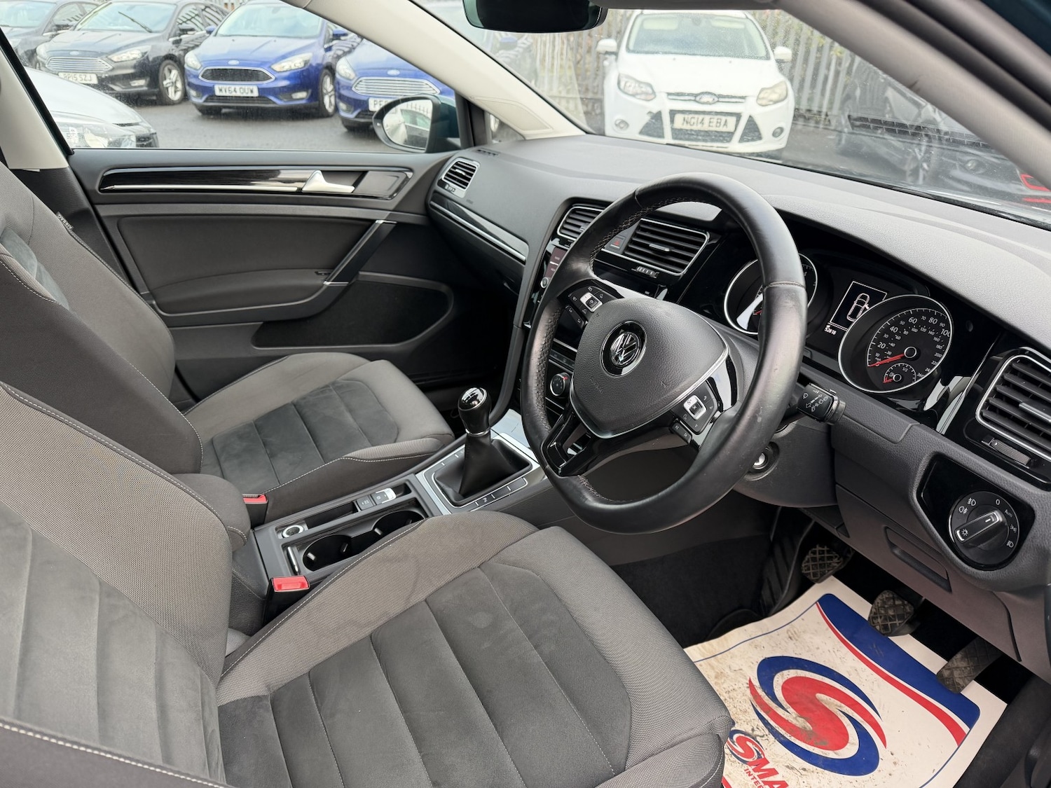 Used Volkswagen Golf 2017 for sale - 76312433: Photo 31