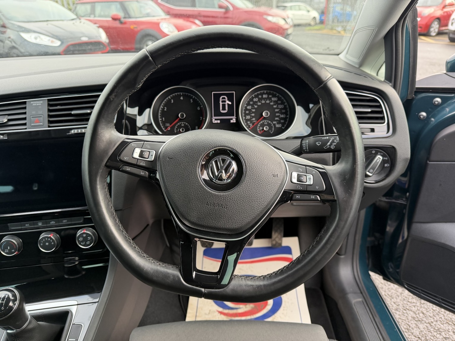 Used Volkswagen Golf 2017 for sale - 76312433: Photo 33