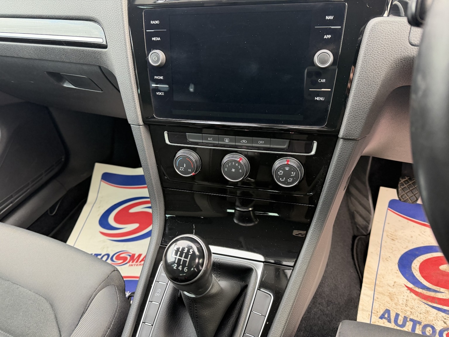 Used Volkswagen Golf 2017 for sale - 76312433: Photo 39