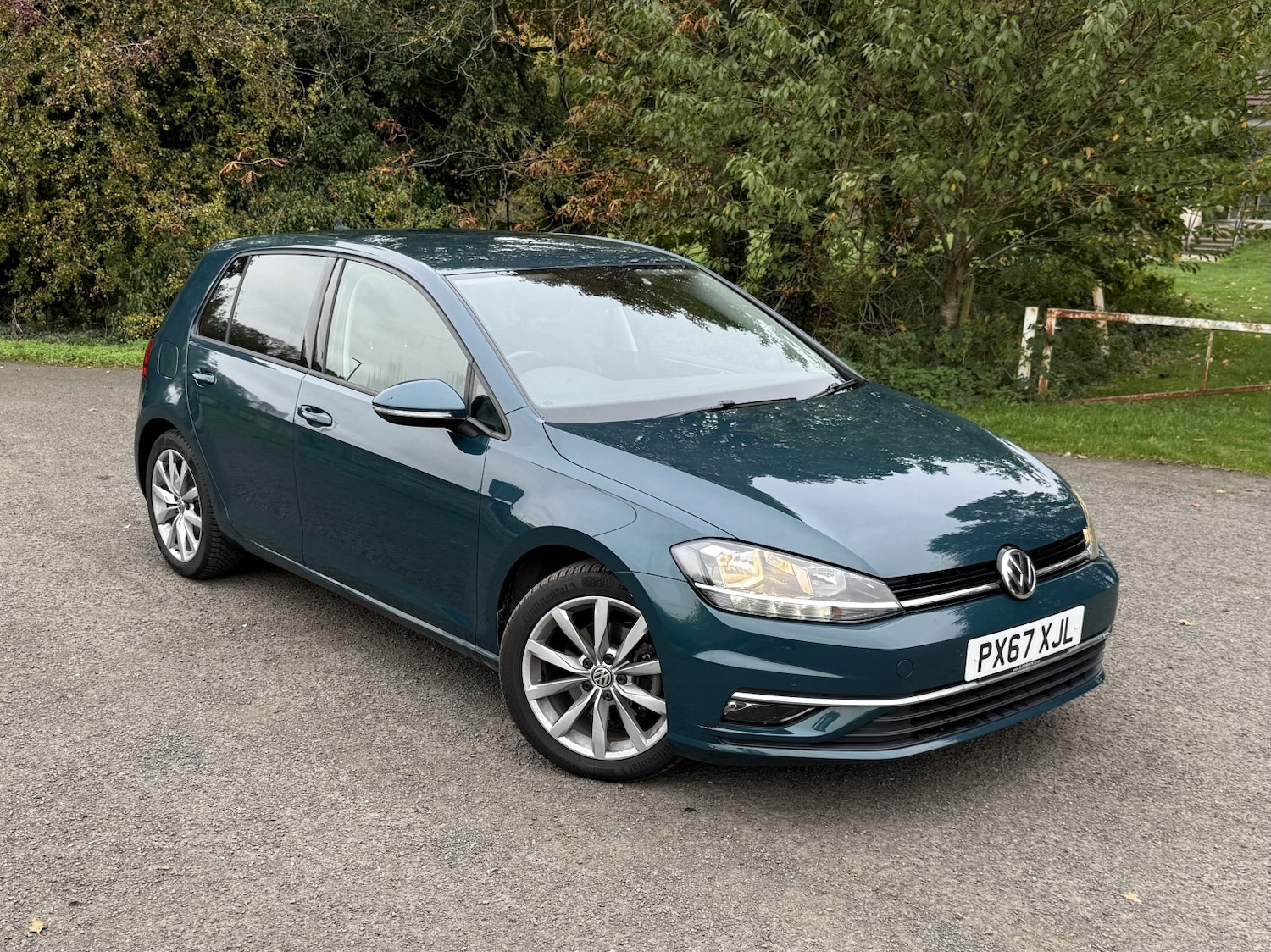 Used Volkswagen Golf 2017 for sale - 76312433: Photo 4