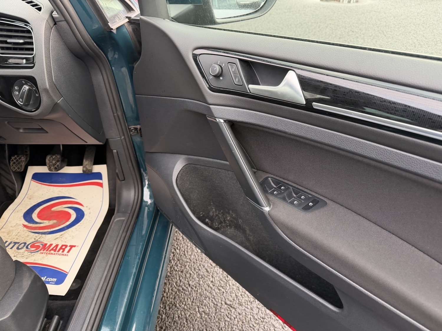 Used Volkswagen Golf 2017 for sale - 76312433: Photo 43