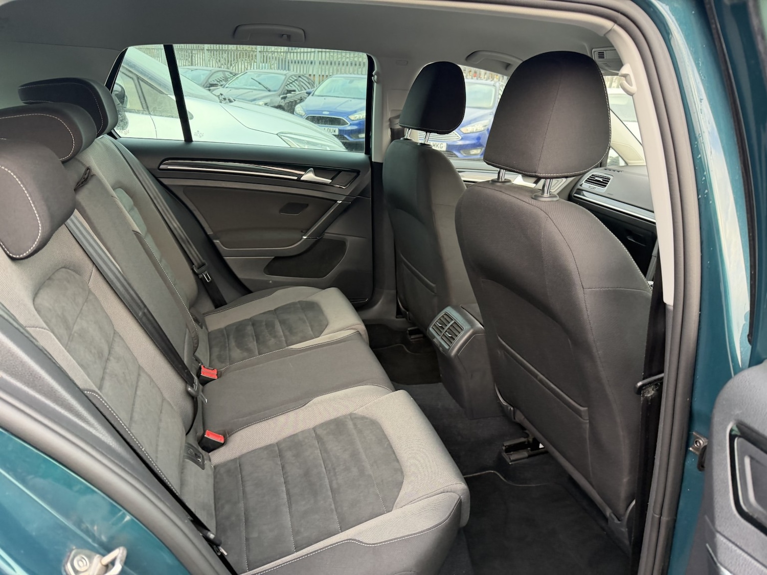 Used Volkswagen Golf 2017 for sale - 76312433: Photo 44