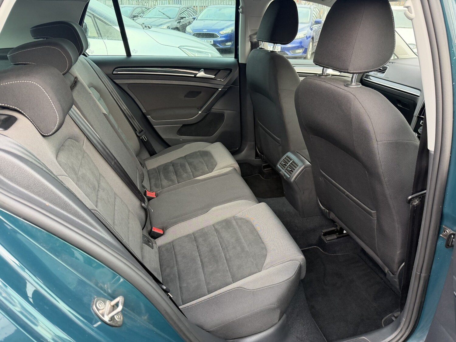 Used Volkswagen Golf 2017 for sale - 76312433: Photo 45