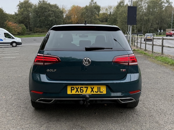 Used Volkswagen Golf 2017 for sale - 76312433: Photo 8