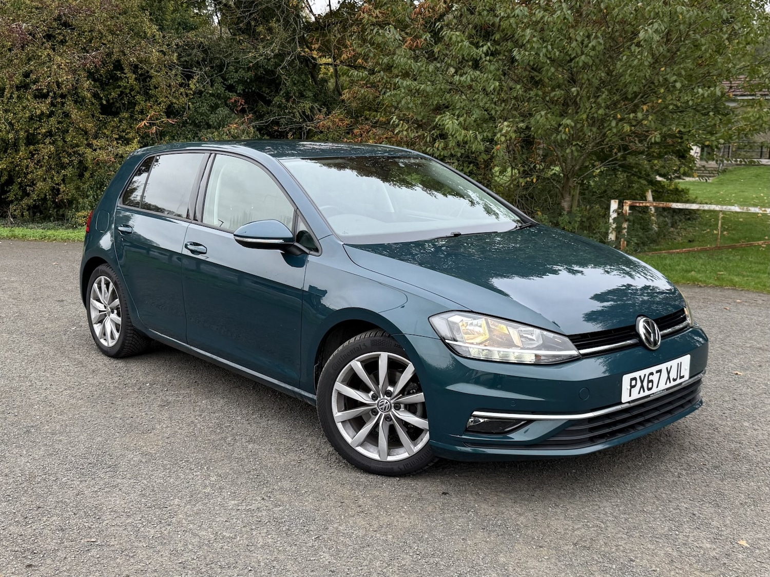 Used Volkswagen Golf 2017 for sale - 76312433: Photo 9