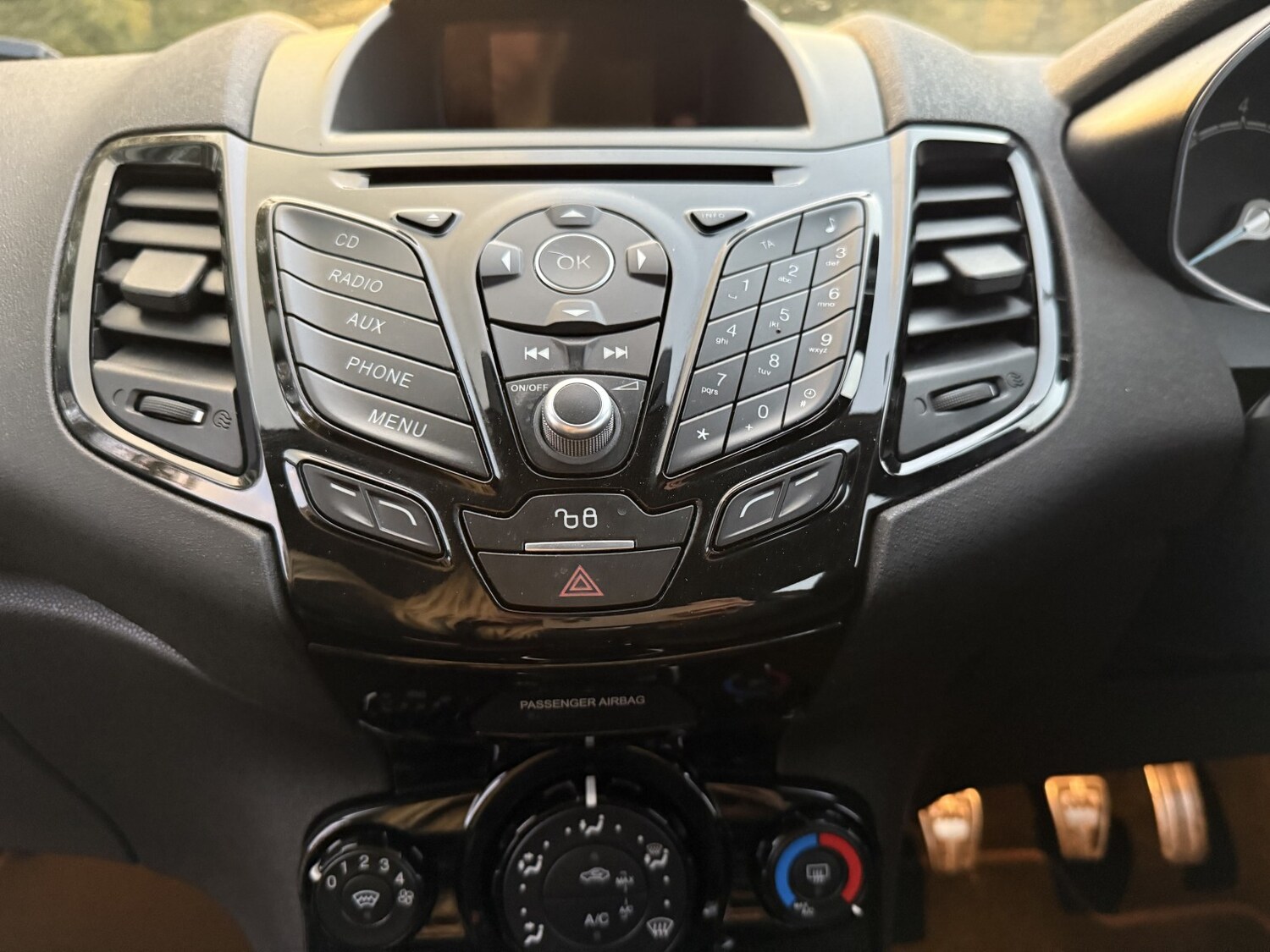 Used Ford Fiesta 2015 for sale - 77464708: Photo 38