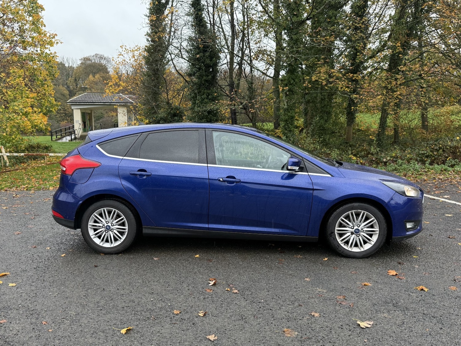 Used Ford Focus 2017 for sale - 76107259: Photo 2