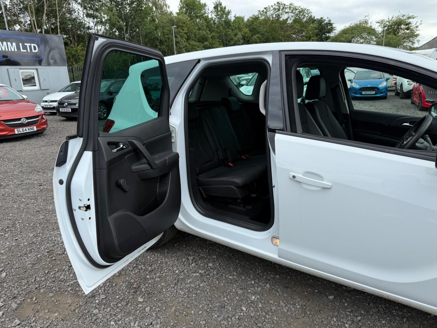 Vehicle 39