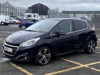 Used Peugeot 208 2015 for sale - 78526325: Photo