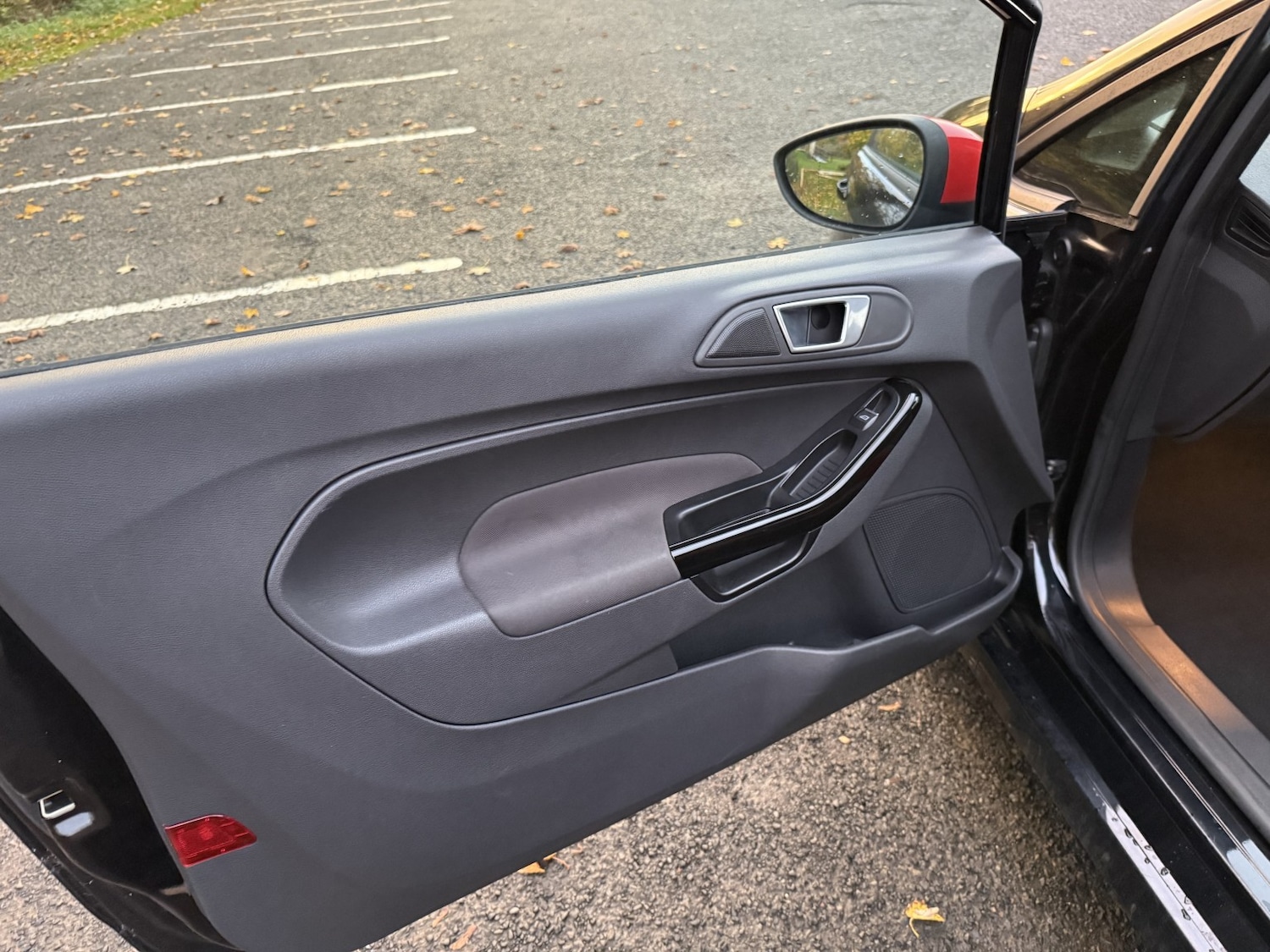 Used Ford Fiesta 2015 for sale - 76554007: Photo 32