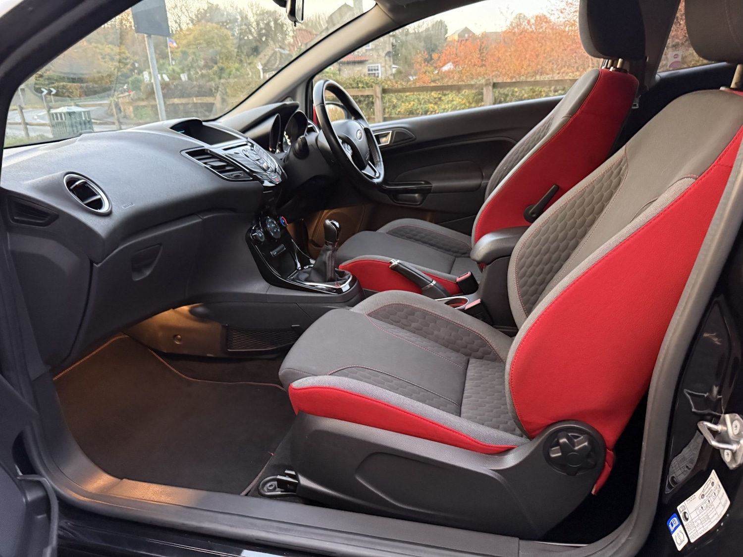 Used Ford Fiesta 2015 for sale - 76554007: Photo 34