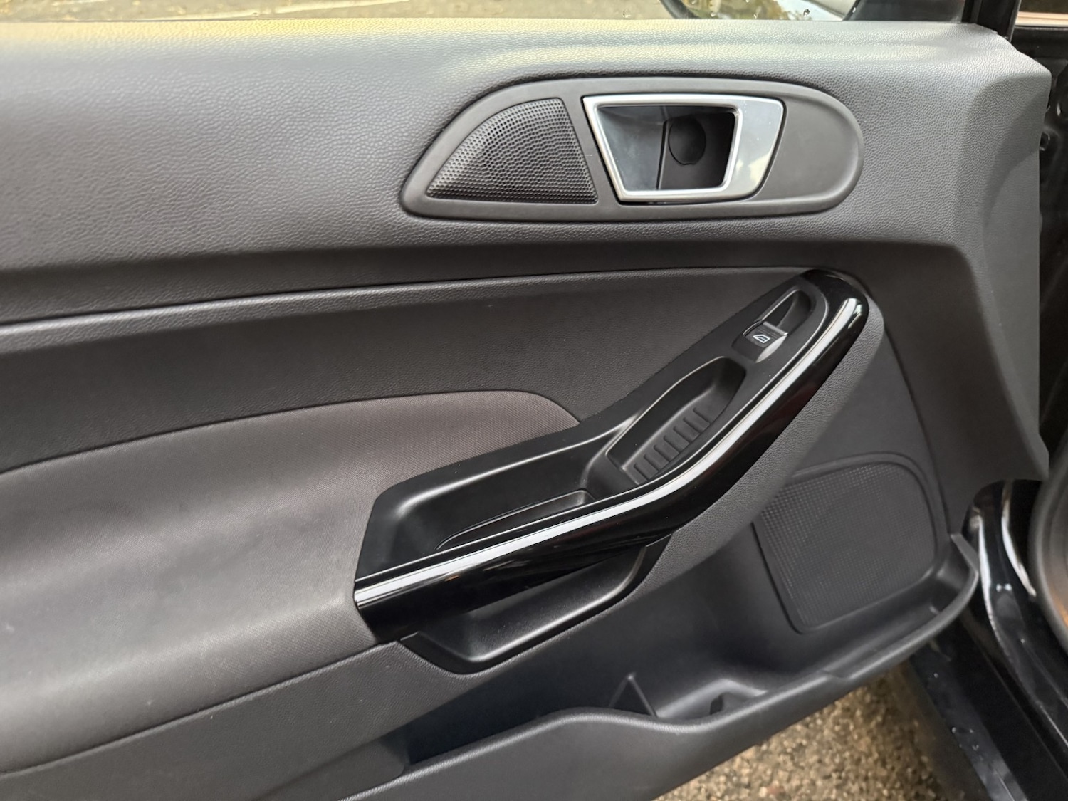 Used Ford Fiesta 2015 for sale - 76554007: Photo 35